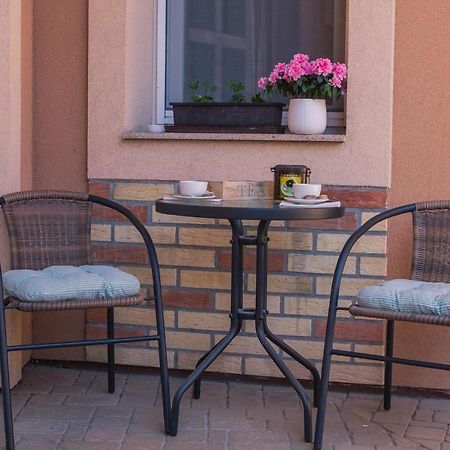 Teubel Apartman 2 Székesfehérvár Eksteriør billede