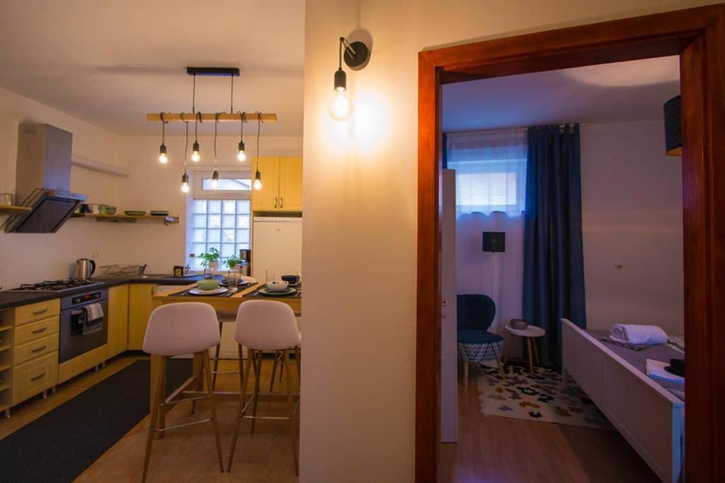 Teubel Apartman 2 Székesfehérvár Eksteriør billede